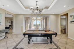Vegas Views BIG Group Home w Tennis & Beach Pool
